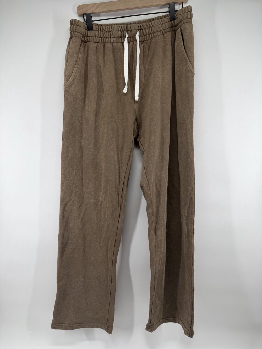 Threads 4 Thought Men's Brown Large Kevin Mineral Wash French Terry Pants NWT